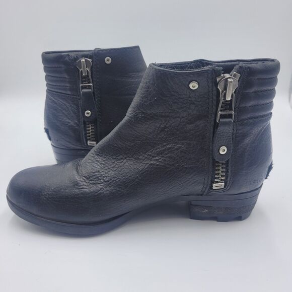 Sorel Danica Short Ankle Boots Women's Black Side Zip Leather Bootie Size 7.5 - Picture 2 of 9
